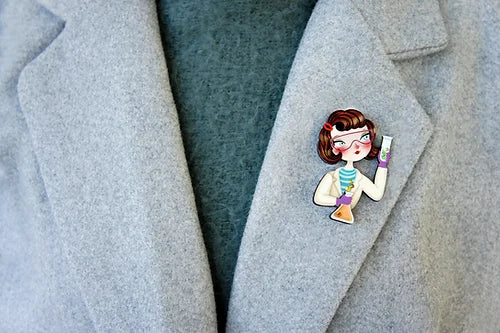 LaliBlue :  World Day : Female Scientist Brooch