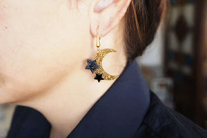 LaliBlue : Halloween : Hand and Moon Earrings [PRE-ORDER]