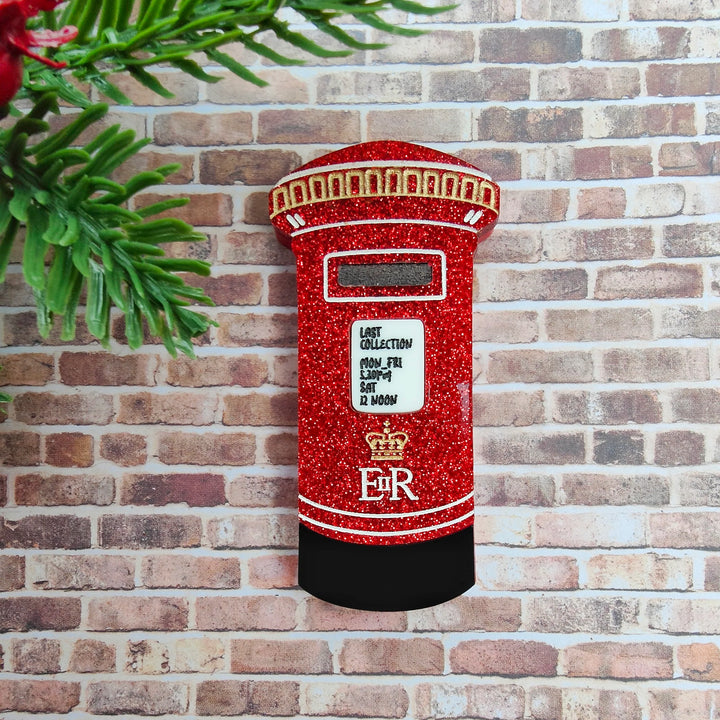Folk & Fortune : Classic British Postbox brooch