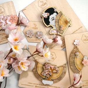 Lost Kiwi Designs : Sakura Geisha Brooch