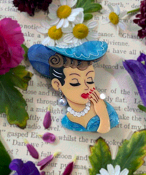 Lipstick & Chrome : Vine and Dandy Lady Head Vase Brooch - Tawny