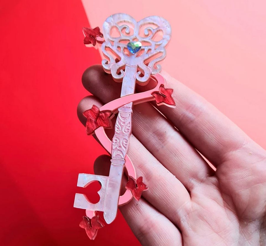 Cherryloco : Valentines : The Lovers key brooch