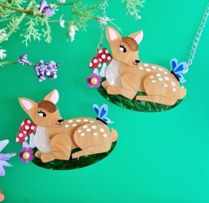 Cherryloco : Scottish Wildlife : Fallow deer fawn brooch or necklace