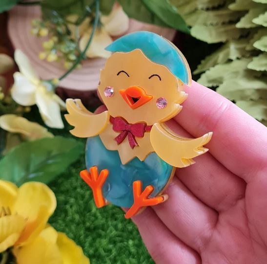 Cherryloco : Easter : Spring Hatching Chick Brooch