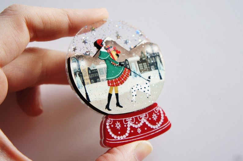 Laliblue : Christmas : Shopping Snow Globe Brooch [PRE-ORDER]