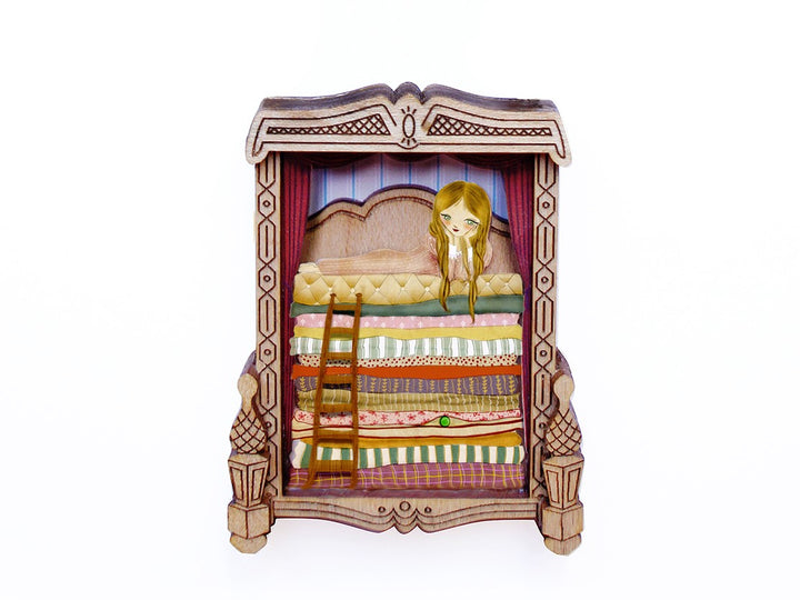 LaliBlue :  Fairytales : The Princess and the Pea Brooch