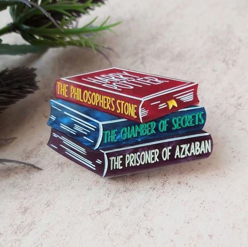 Hello Crumpet : Books : Hogwarts bookstack brooch